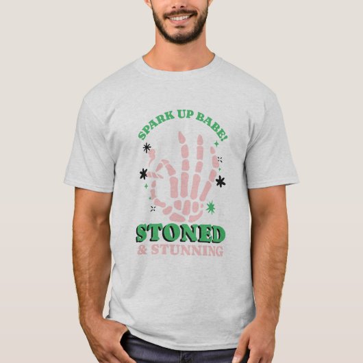 Stoned en Verbluffend Skelet T-shirt (Voorkant)
