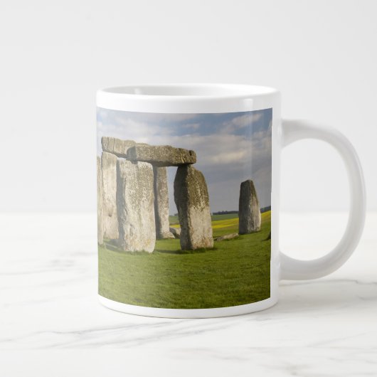 Stonehenge (circa 2500 v.Chr.), UNESCO World 2 Grote Koffiekop (Rechts)