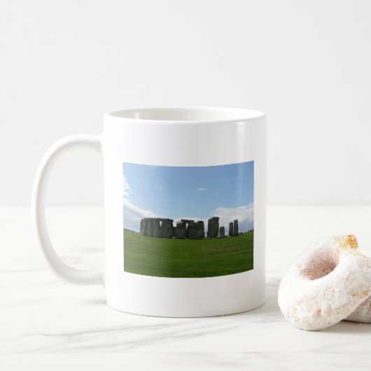 Stonehenge – Landschapsfoto van oud monument Koffiemok (Met donut)