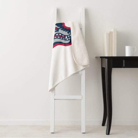 Stony Brook University | Zeewolven Sherpa Deken (In situ)