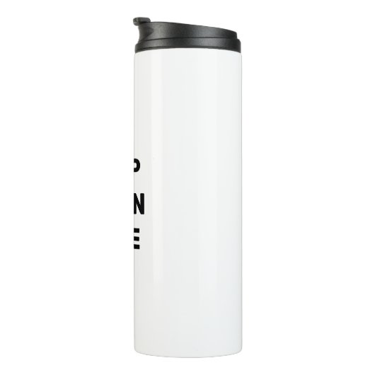 Stop Asian Hate, zwarte witte thermische trommel Thermosbeker (Geroteerd rechts)