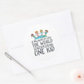 Stop campagne tegen kindermisbruik Hoop en liefde Ronde Sticker (Envelop)