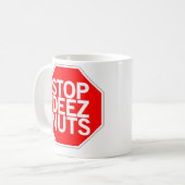 Stop Deez Nuts Koffiemok (Voorkant links)