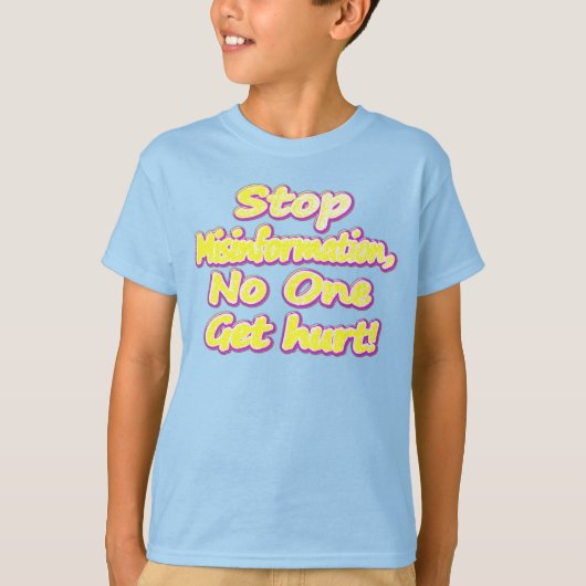 "Stop desinformatie" Schattige ontwerp. Bestel nu T-shirt (Voorkant)