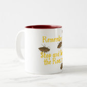 Stop en ruik de kakkerlakken LG Gfx Tweekleurige Koffiemok (Voorkant links)