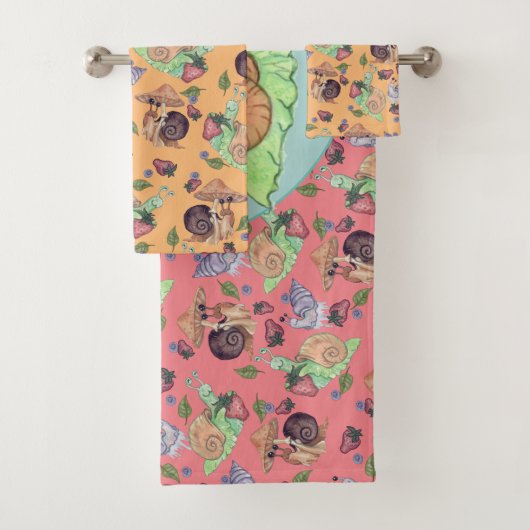 Stop en ruik het slakkenpatroon van aardbeien bad handdoek (Insitu)