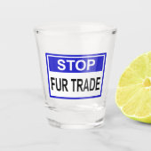 Stop Fur Trade Blue-teken Shot Glas (Voorkant)