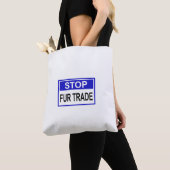 Stop Fur Trade Blue-teken Tote Bag (Dichtbij)