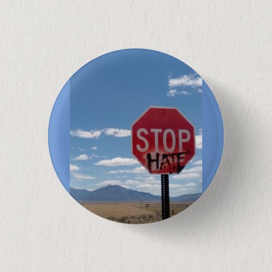 Stop Hate Small Button (Voorkant)