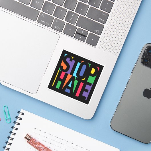 Stop Hate Sticker (Laptop met iPhone)