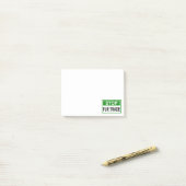 Stop het groene handelsteken van Fur Post-it® Notes (Op bureau)