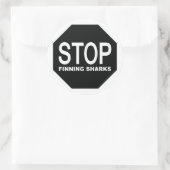 Stop het Vinden van het Teken van Haaien Ronde Sticker (Tas)