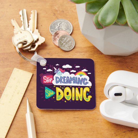 Stop met dromen, begin met donkere Paarse metal Sleutelhanger (Bureau)