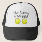 Stop met het staren bij mijn ballen (Tennis Balls) Trucker Pet (Voorkant)
