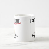 Stop met roken... ik gooi het uit... vrouw houdt v koffiemok (Center)