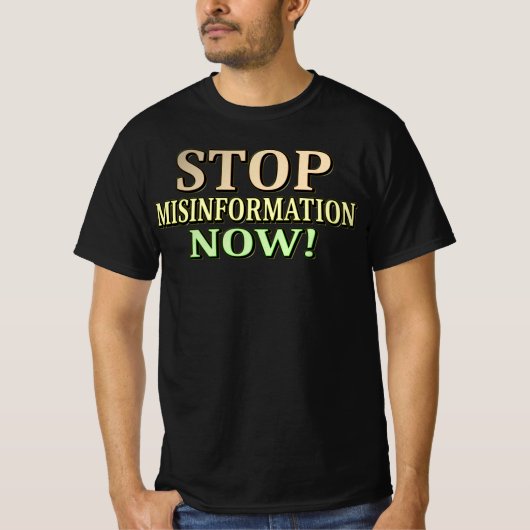"STOP MISINFORMATIE" Cute Design. Bestel nu T-shirt (Voorkant)