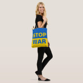 Stop oorlog Oekraïne Tote Bag (Op model)