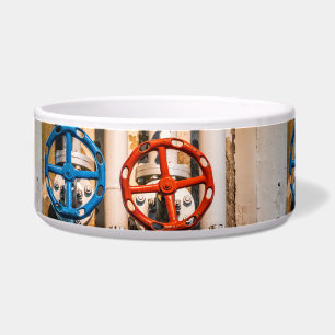 Stopcock in Schiffbau, Zürich Voerbakje