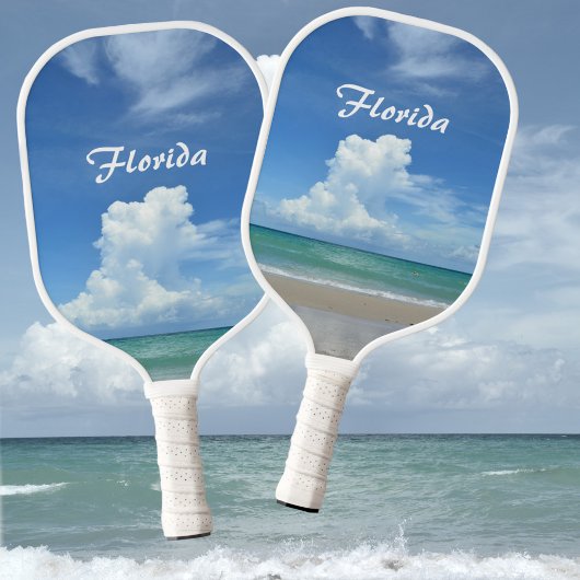 Storm Cloud Break over tropisch Zee Pickleball Paddle
