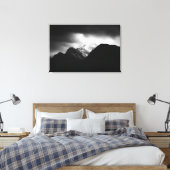 Storm en zon boven de bergen canvas afdruk (Insitu (Slaapkamer))