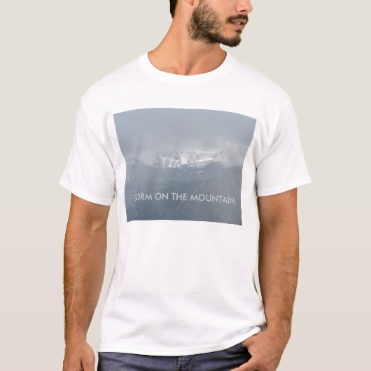STORM OP DE MOUNTAIN Mannen T-Shirt (Voorkant)