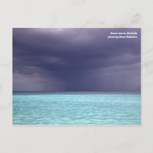Storm van de Oceaan in het briefkaart van Barbuda (Voorkant)