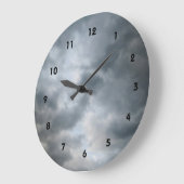 Storm wolken breken grote klok (Hoek)