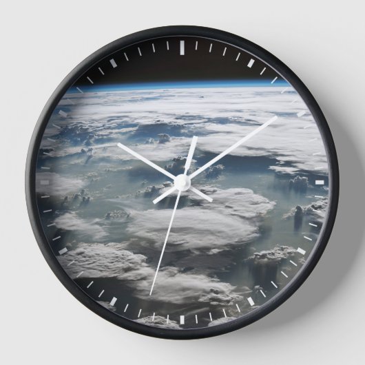 Stormachtige hemel boven de Amazone (Voorkant)