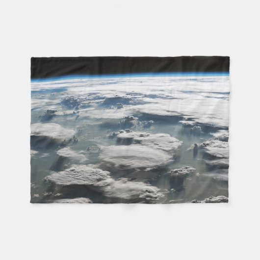 Stormachtige hemel boven de Amazone Fleece Deken (Voorkant (Horizontaal))