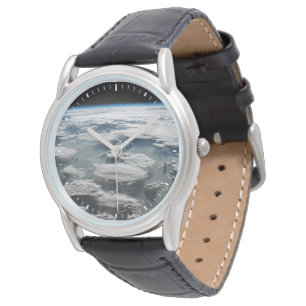 Stormachtige hemel boven de Amazone Horloge