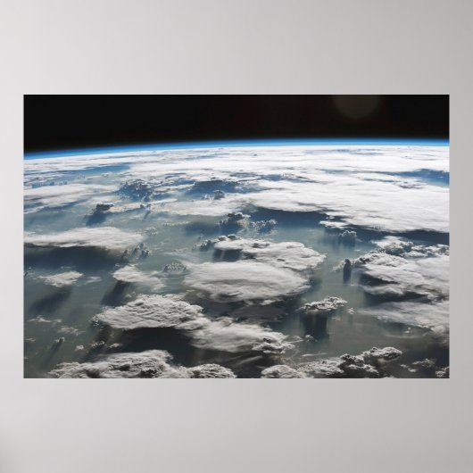 Stormachtige hemel boven de Amazone Poster (Voorkant)