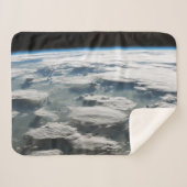 Stormachtige hemel boven de Amazone Sherpa Deken (Voorkant (horizontaal))