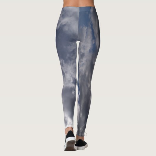 stormachtige wolken die zich op unieke leggings vo (Achterkant)