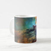 Stormachtige Zeeen van Lagune Nebula in Boogschutt Koffiemok (Voorkant links)