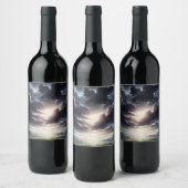 Stormachtige zonsondergang regen over Serene Valle Wijn Etiket (Flessen)