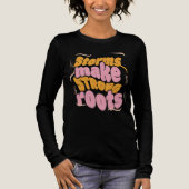 Stormen maken sterke wortels - veerkracht typograf Tri-Blend shirt (Voorkant)