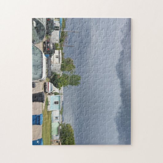 stormen wolken over de trailers legpuzzel (Verticaal)