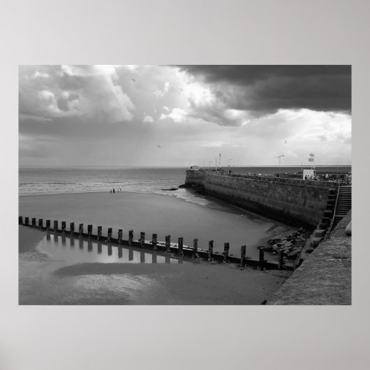 Stormy Bridlington Poster (Voorkant)