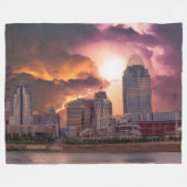 Stormy Cincinnati Great American Ball Park Fleece Deken (Voorkant (Horizontaal))