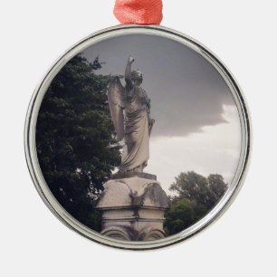 Stormy Day Angel Metalen Ornament