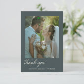 Stormy Grey · Handgeschreven Script Wedding Bedankkaart (Staand voorkant)