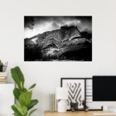 Stormy Mountain Poster (Thuiskantoor)