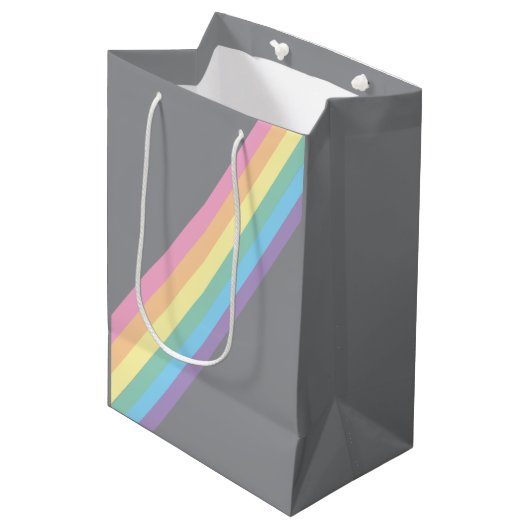 Stormy Sky & Rainbow Gift Bag Medium Cadeauzakje (Voorkant Gekanteld)