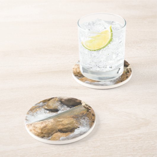 Stormy stream in het voorjaar zandsteen onderzetter (Zijkant)