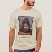 Stormy Sunset - Delicate Arch - Moab - Utah T-shirt (Voorkant)