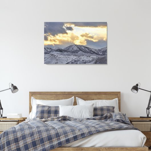 Stormy Sunset over Snow Capped Mountains Canvas Afdruk (Insitu (Slaapkamer))
