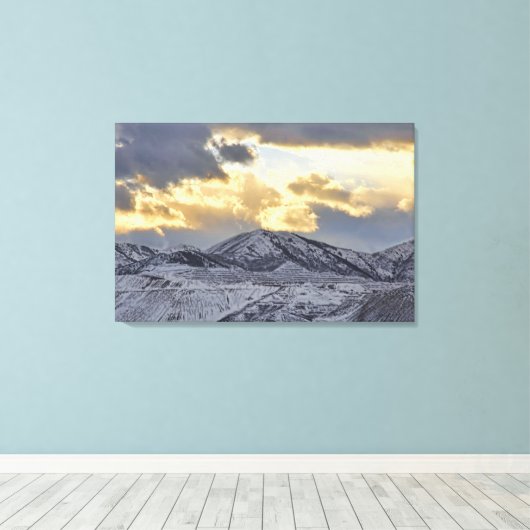 Stormy Sunset over Snow Capped Mountains Canvas Afdruk (Insitu (Houten vloer))