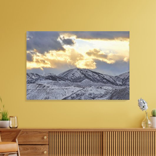 Stormy Sunset over Snow Capped Mountains Canvas Afdruk (Insitu (Woonkamer))