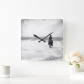 Stormy Times - Vierkante Klok (Huis)