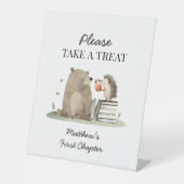 Storybook Woodland Animals Take A Treat  Reclamebord Met Voetstuk (Voorkant)